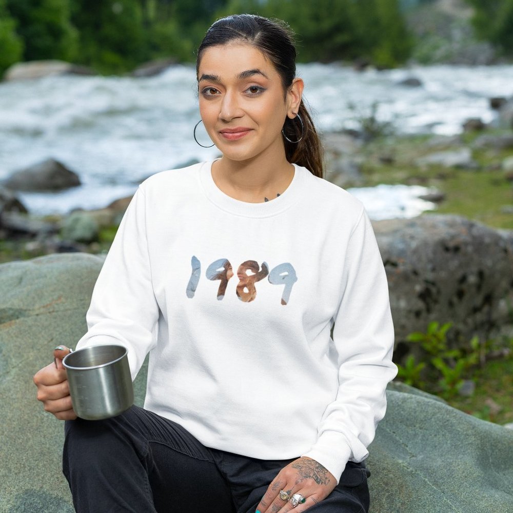 1989 White Sweatshirt / Taylor Swift / Sweatshirt / 1989